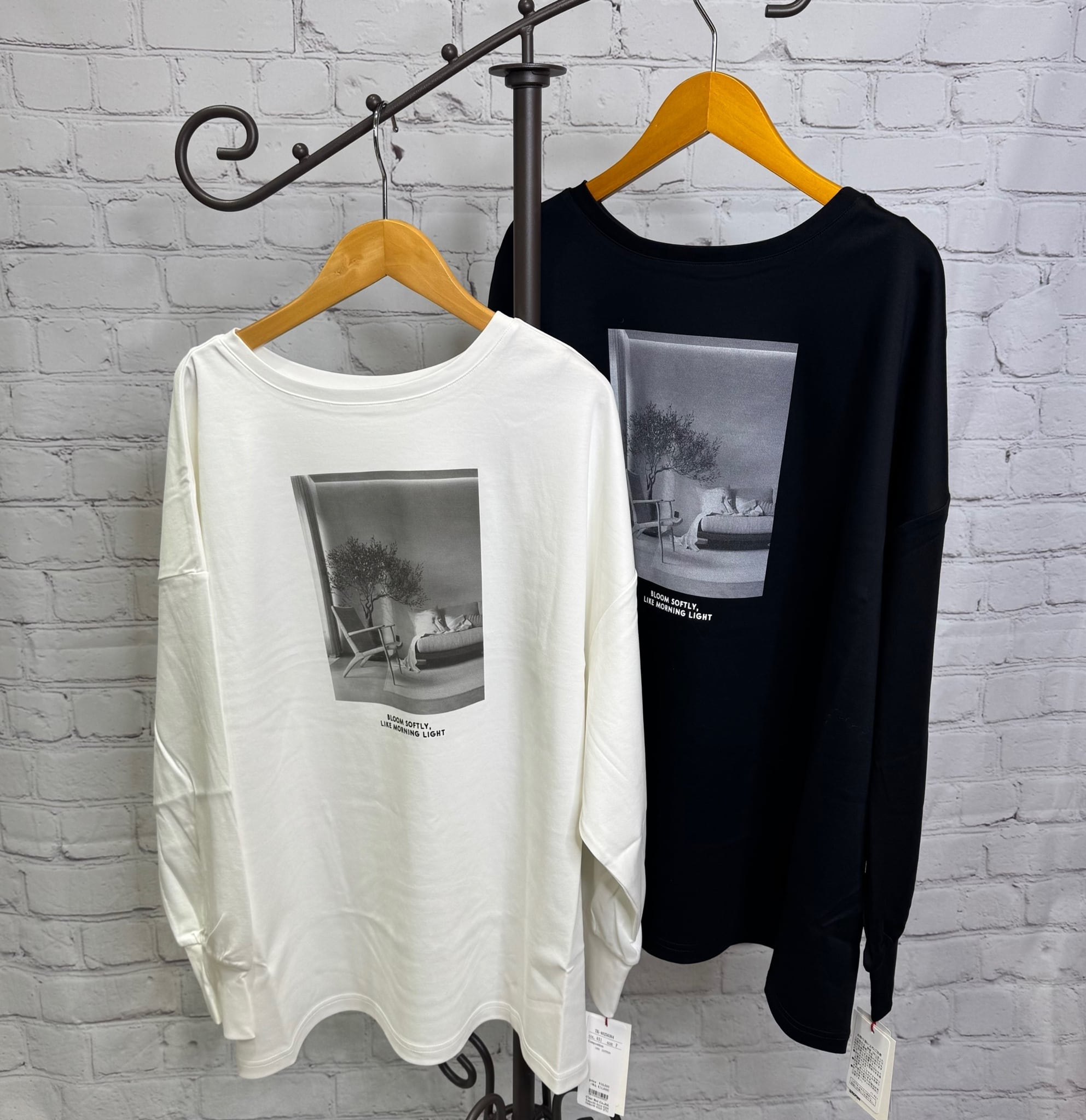Dignite collier ホワイト Tシャツ Dignite Collier】フォトプリントTシャツ/80255319