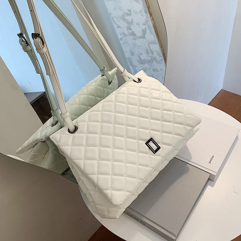 バッグ新しい2020タイドネットレッド大容量の菱形刺繍糸シンプルショルダーバッグファッションオールマッチカジュアルトートバッグ Tiancai_Wing_Bag9139237