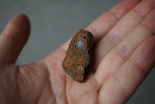 ボルダーオパール  Boulder Opal  988