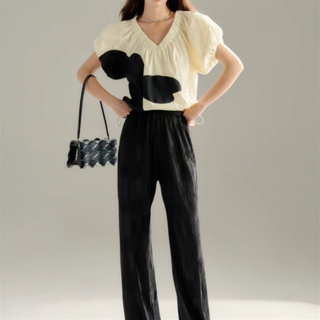 ドロストボリュームトップス　10908