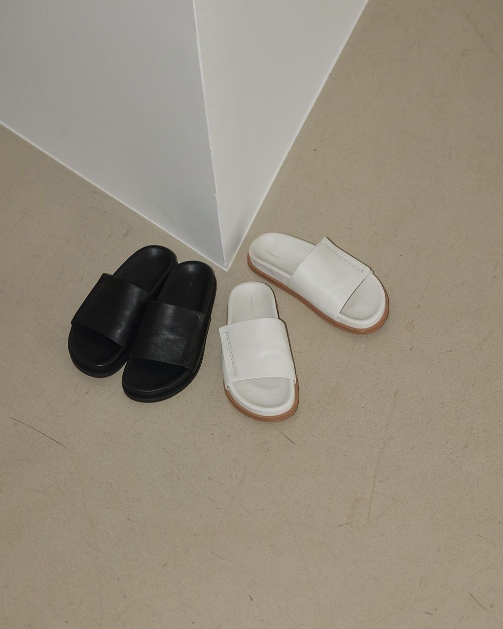 TODAYFUL トゥデイフル Leather Slide Sandals | ANERCA & L.I.V