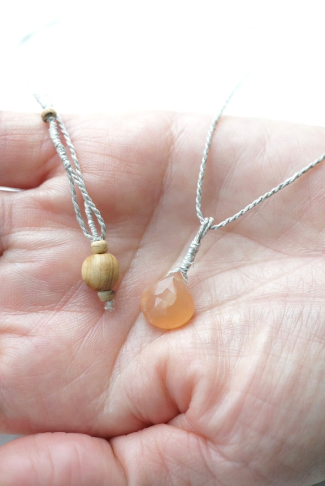 マインドロープ・オレンジムーンストーン