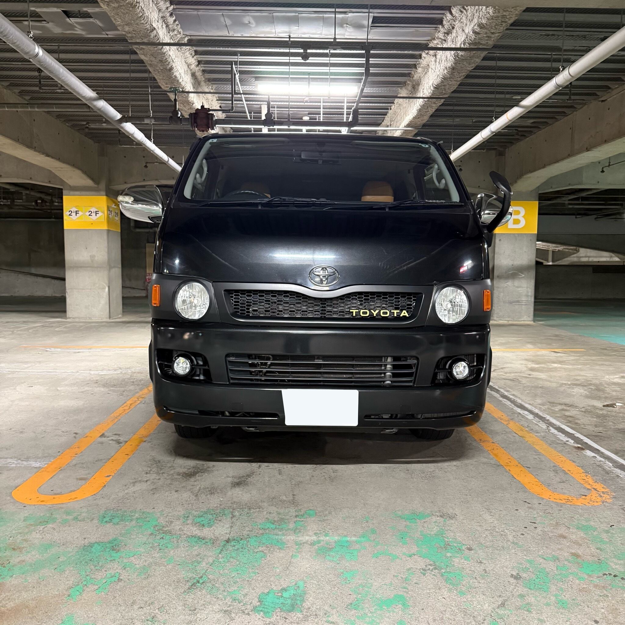 200系ハイエース3型ワイド 丸目キット | GARAGE270 DESIGN