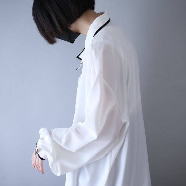 "刺繍" colorful diamond motif and pleats design over silhouette shirt