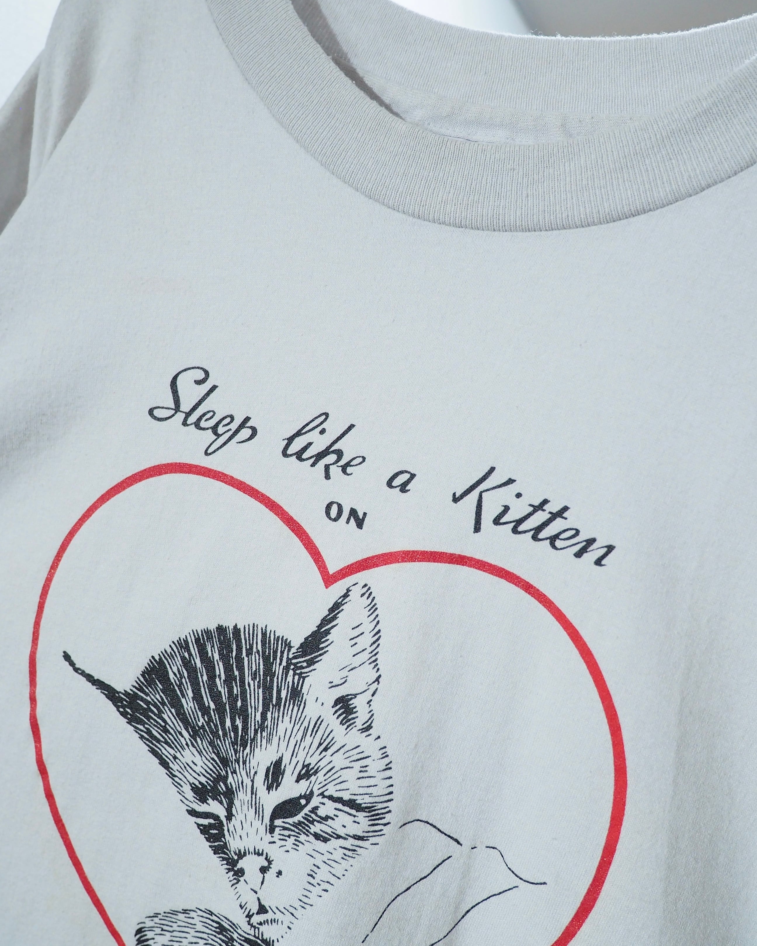 1990s " Made in USA " Sleep Cat printed vintage Tee