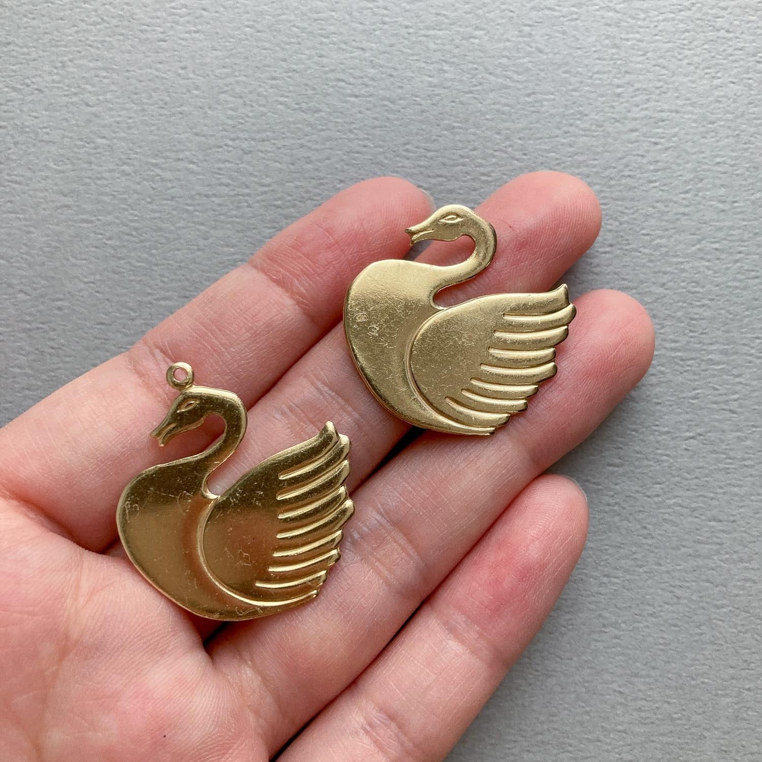 最終入荷〉USA真鍮 スワンパーツチャーム | Dua-アクセサリーパーツ