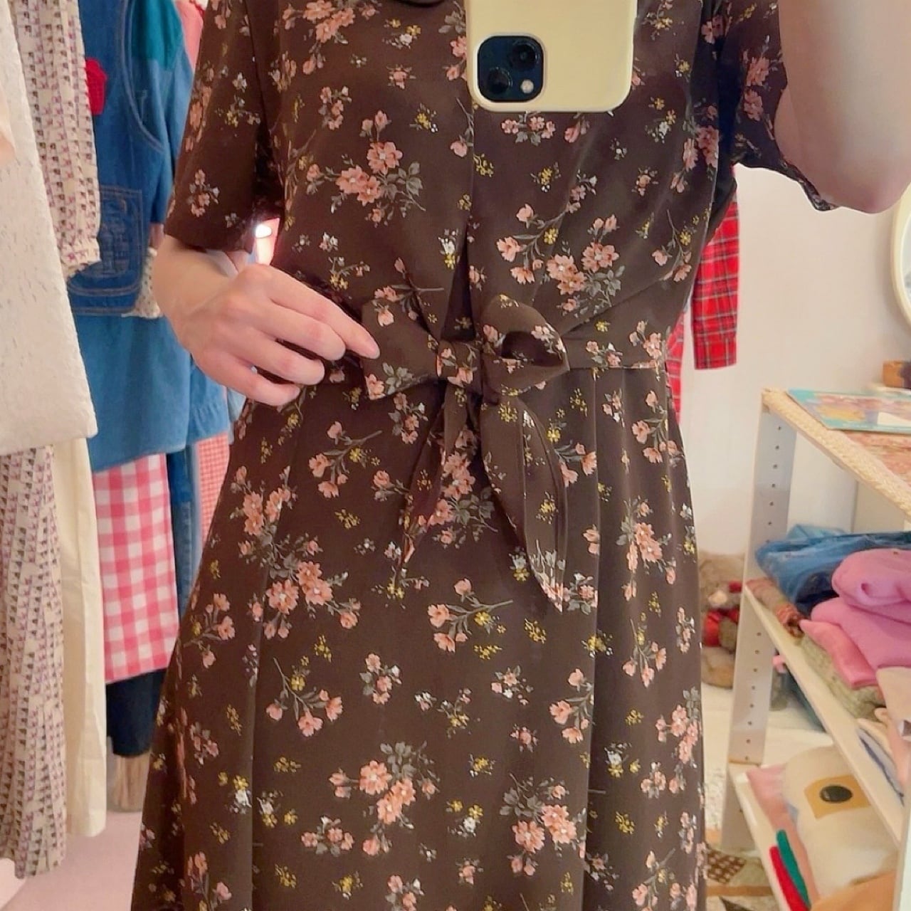 brown flower waist ribbon one-piece