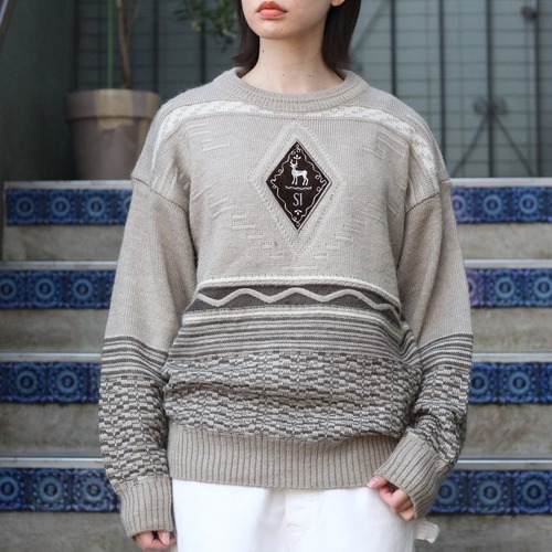 EU VINTAGE SIKA 3D EMBROIDERY DESIGN OVER KNIT/ヨーロッパ古着3D刺繍デザインオーバーニット