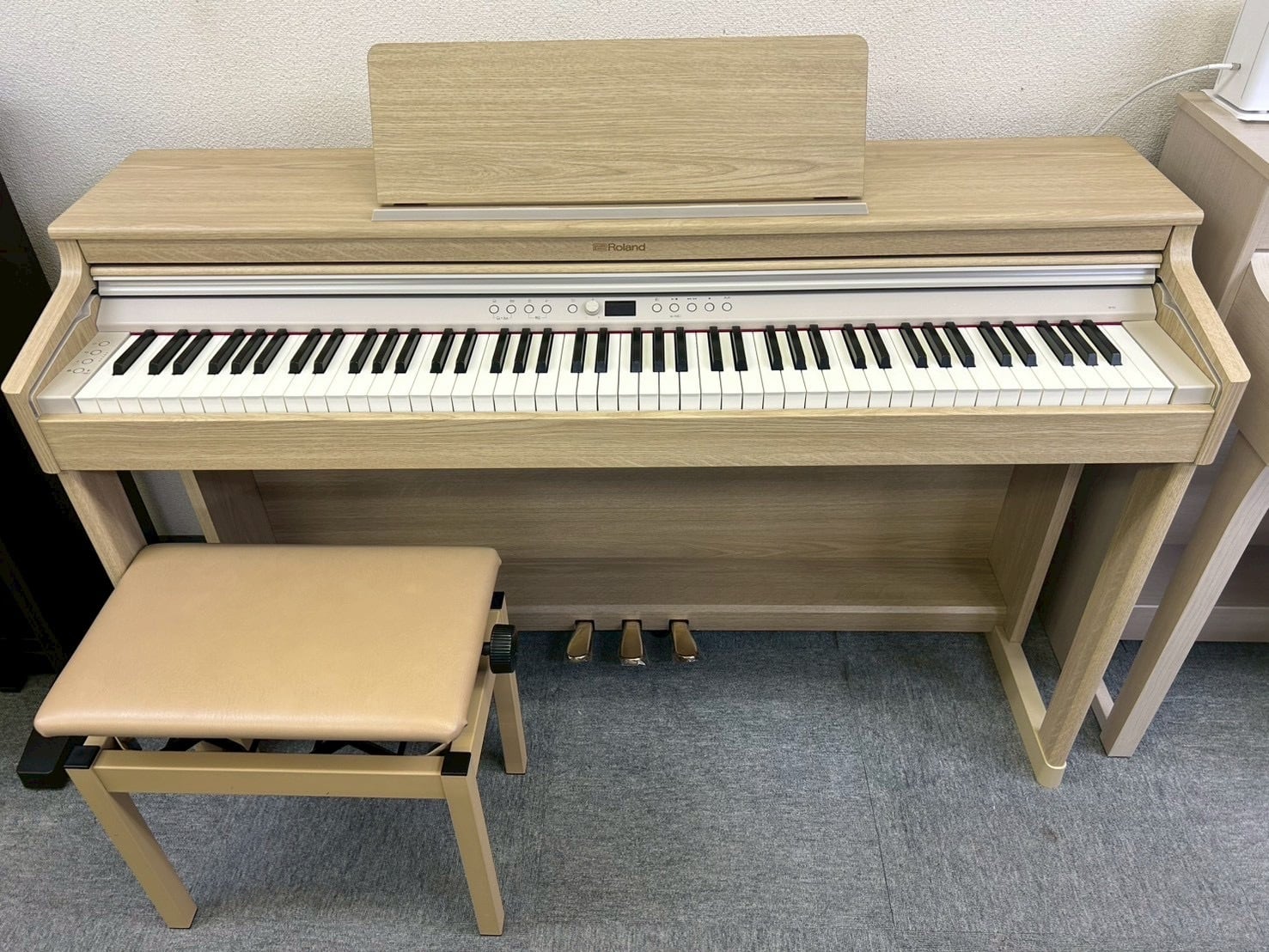 ハイブリッドピアノ】CASIO× C.BECHSTEIN GP-1000 25年製 | 関東電子ピアノ