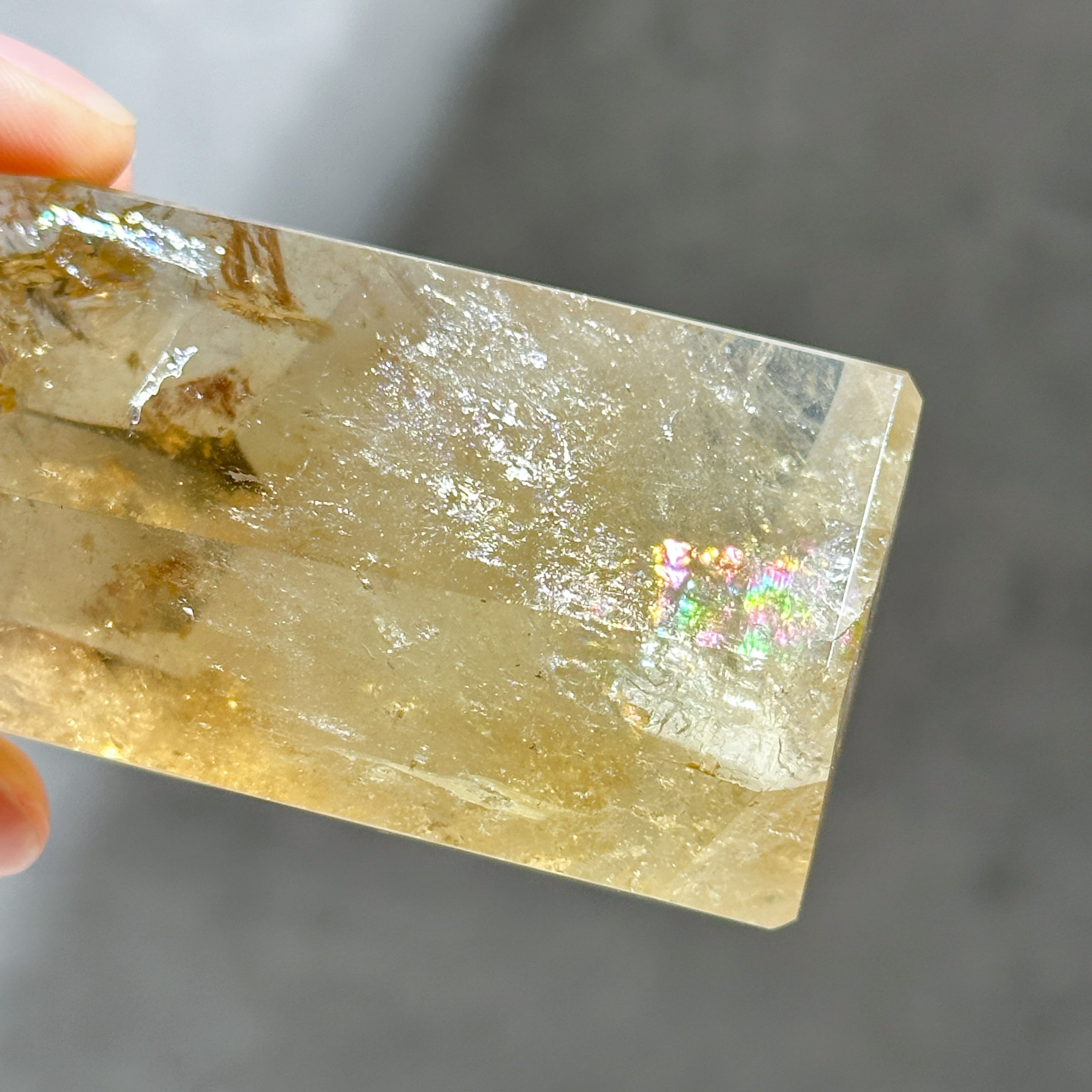 虹◎シトリン（黄水晶） フリーフォーム23◇ Citrine ◇ 天然石・鉱物