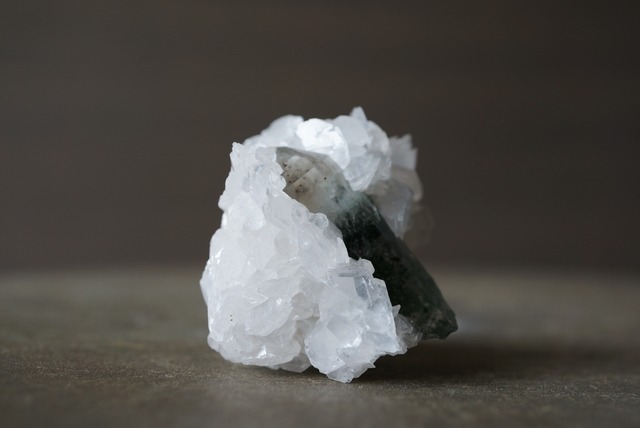 ブルガリア産クォーツ/カルサイト/クローライト Quartz/Calcite/Chlorite 1705