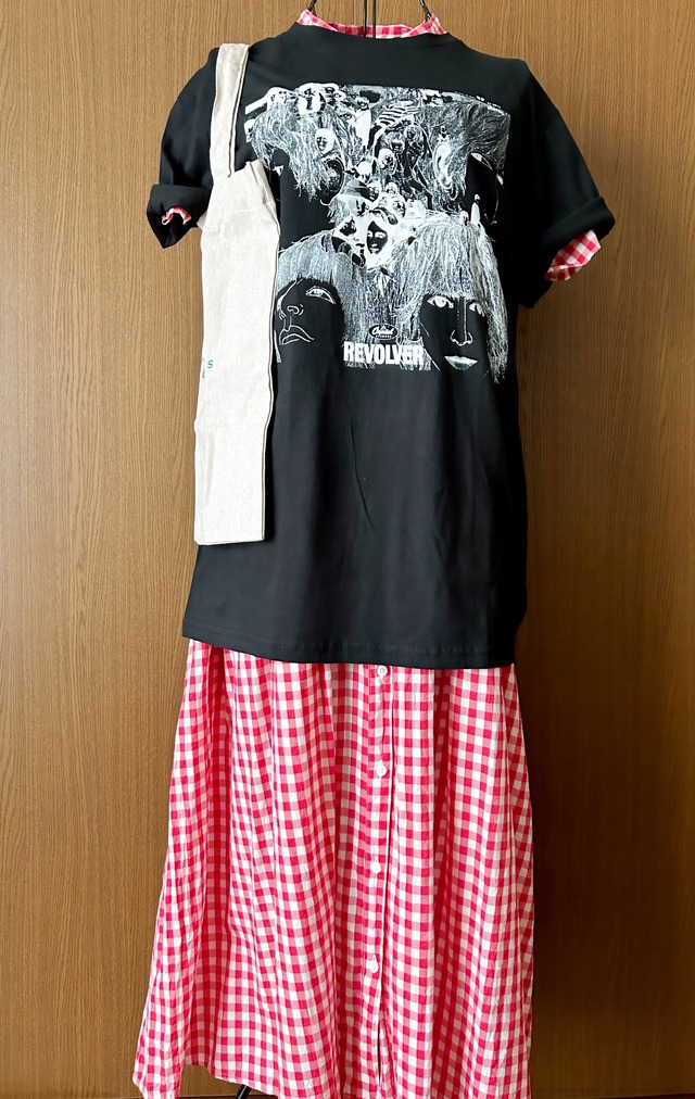 ザ・ビートルズ 【The Beatles】REVOLVER BLACK Tシャツ ロックT バンドT 半袖 トップス