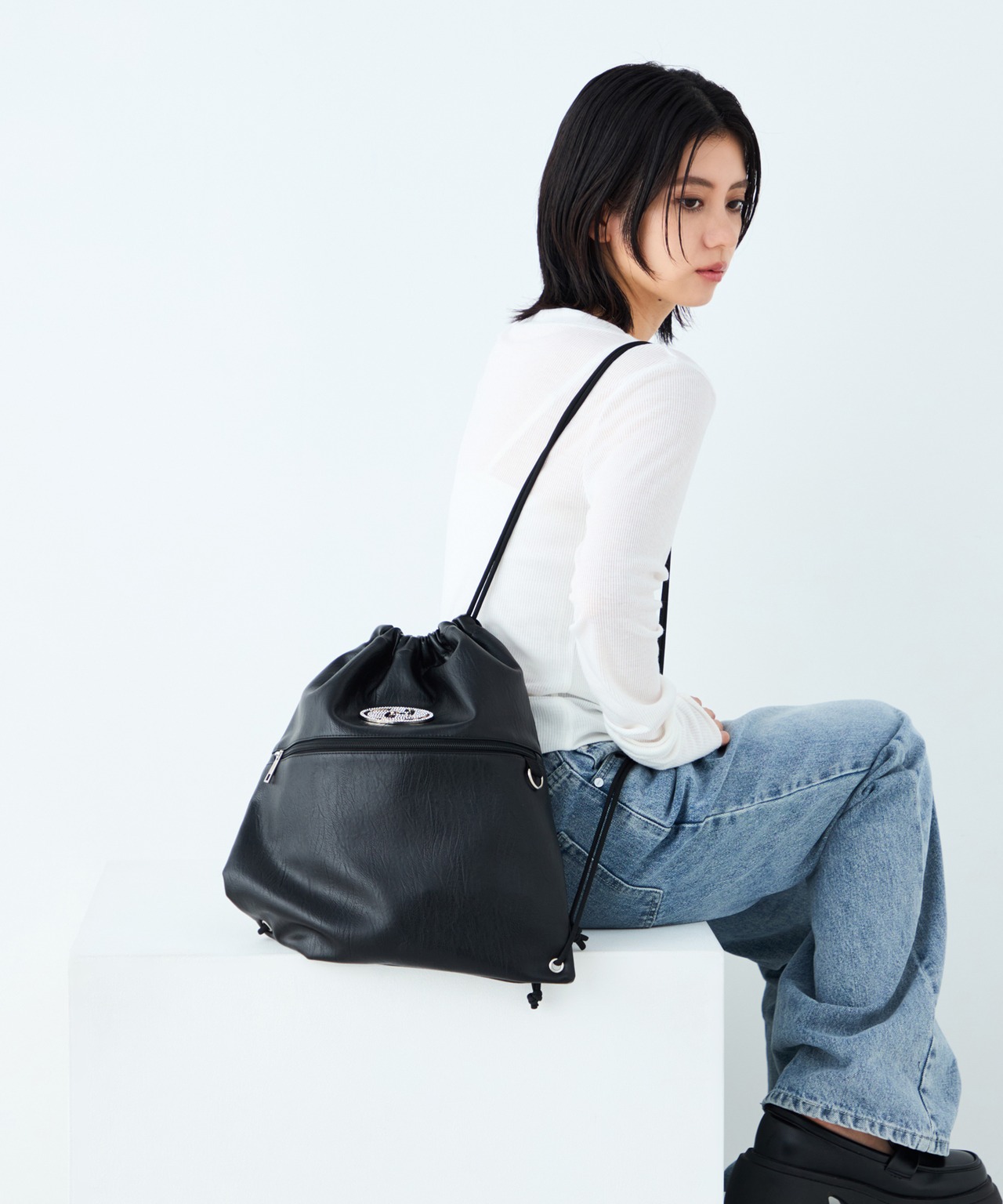 GYDA : FAKE LEATHER KNAP SACK GY-B485