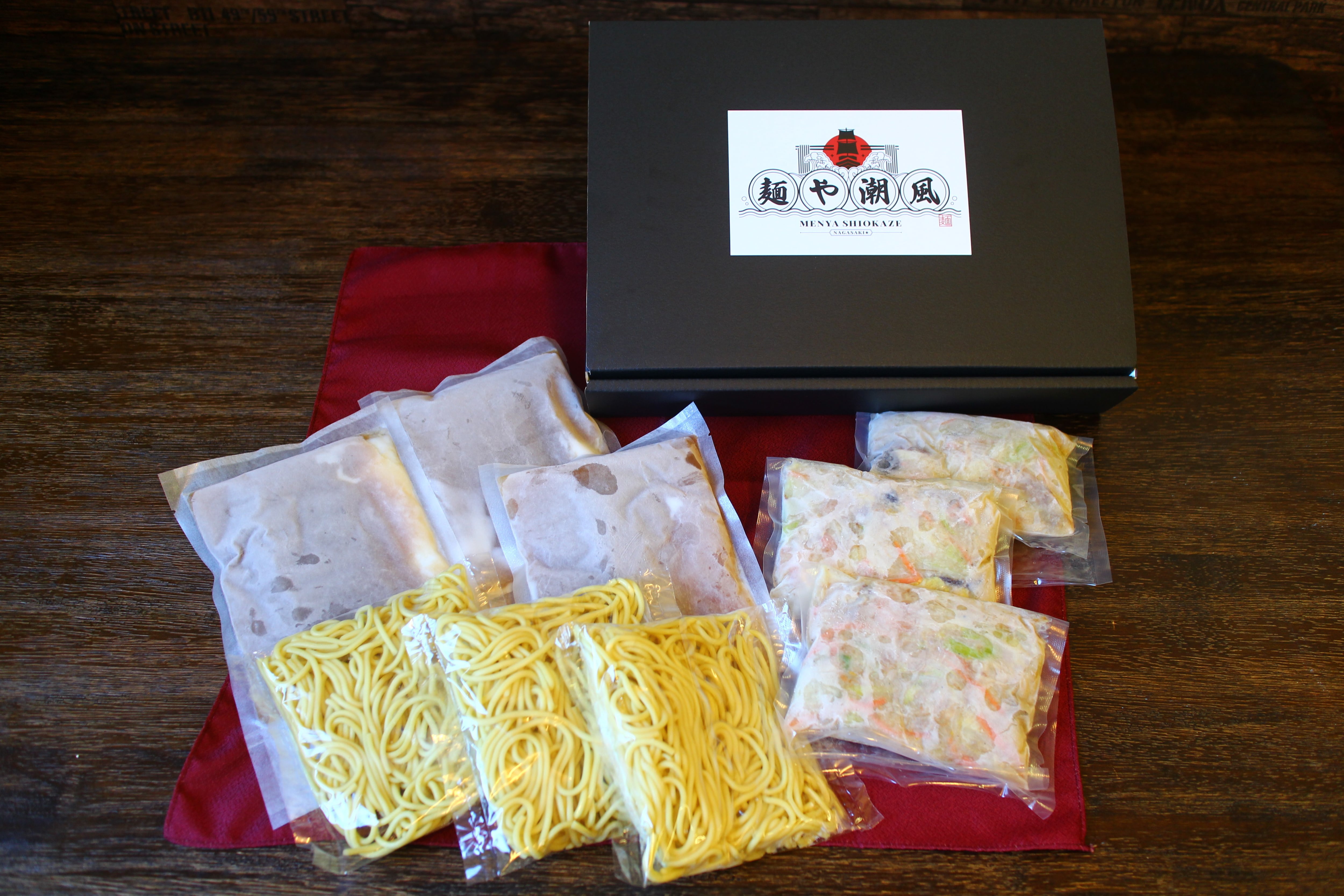 しょうちゃん　40㎝ 108本 ラッピング込み　クール便対応 長崎ちゃんぽん8食セット: 長崎ちゃんぽんリンガーハットオンライン