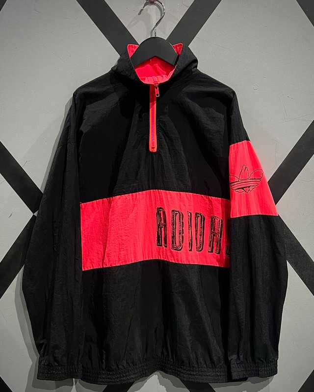 【X VINTAGE】80's〜90's "adidas" Logo Print Vintage Nylon Half Zip Pullover