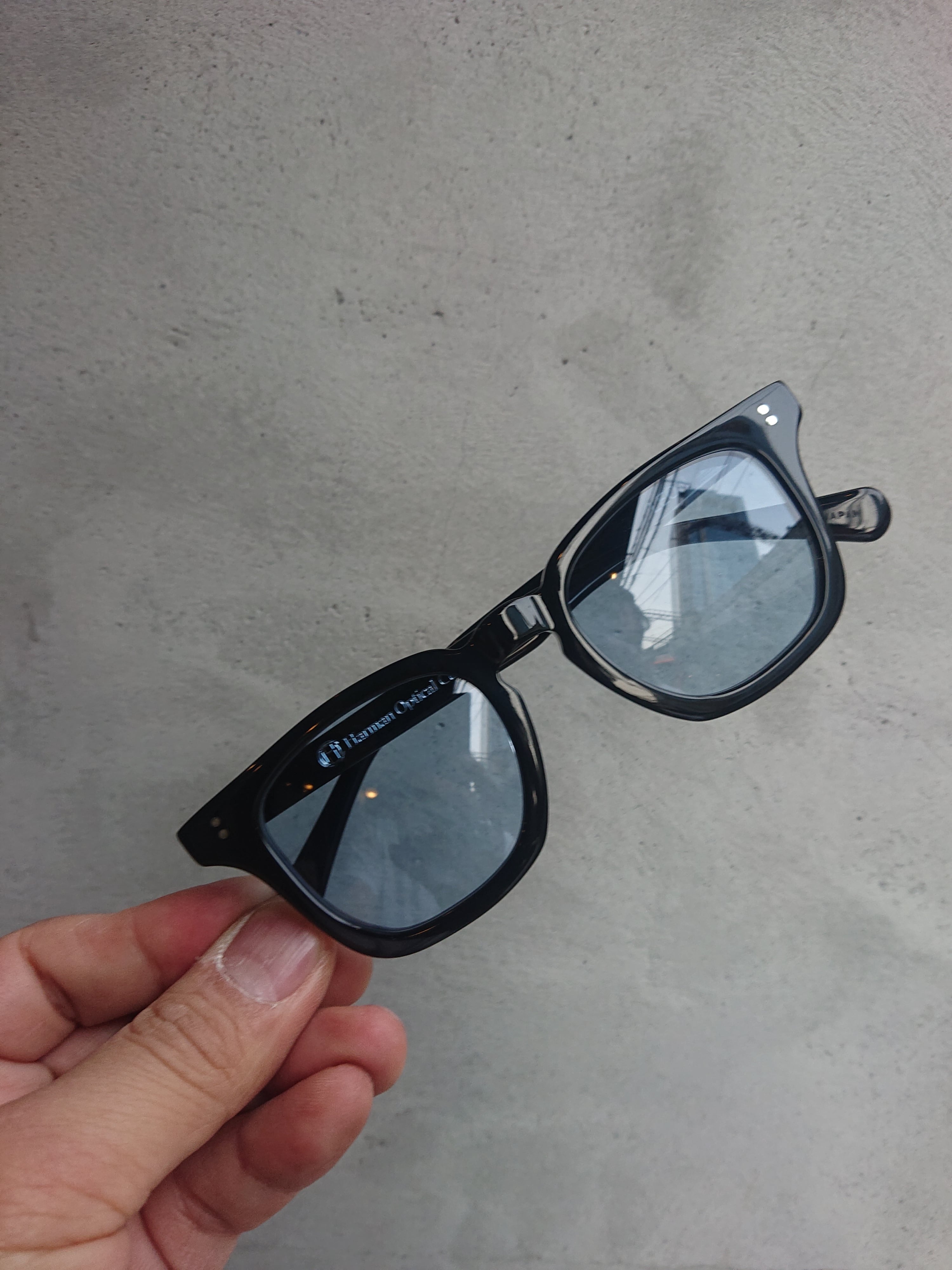 Harman Optical Co.“LEON” Black × Blue | BOW & ARROW WEB STORE
