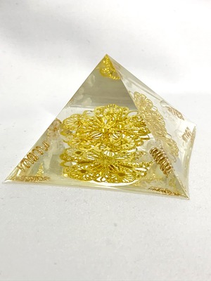 ピラミッド型オルゴナイト【天然水晶】