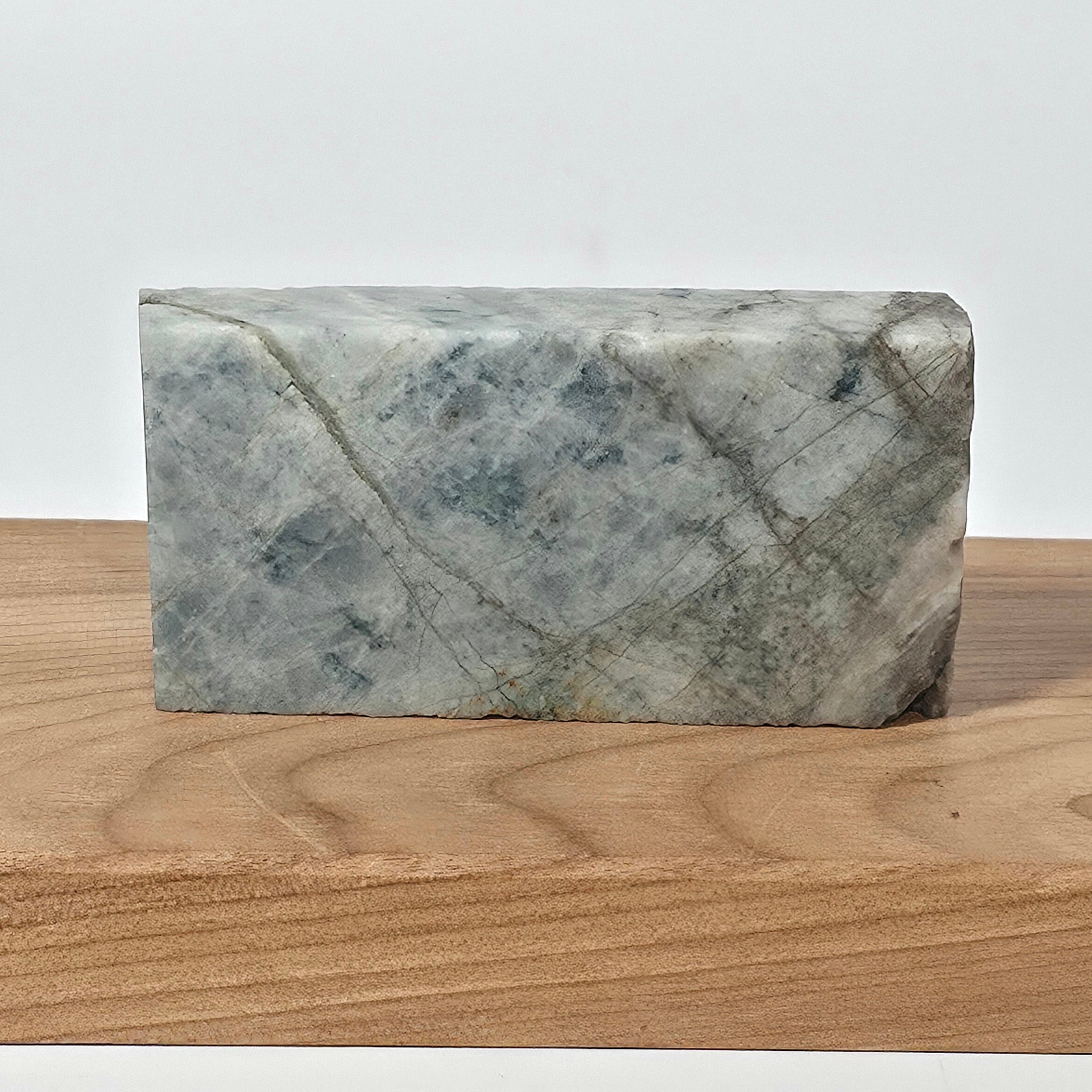 入コン沢原石:糸魚川翡翠 BG0107 | 糸魚川翡翠工芸家 赤羽可行BASE