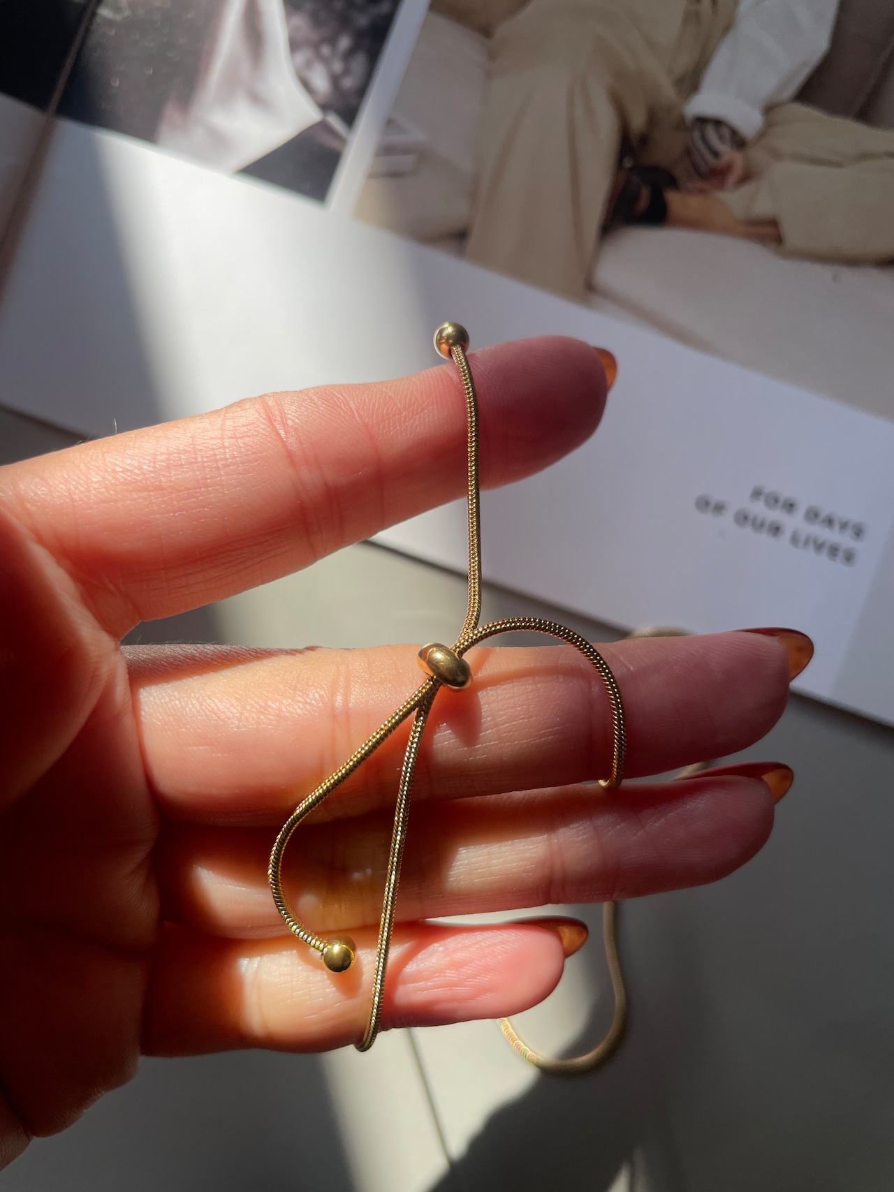 スライドラインネックレス