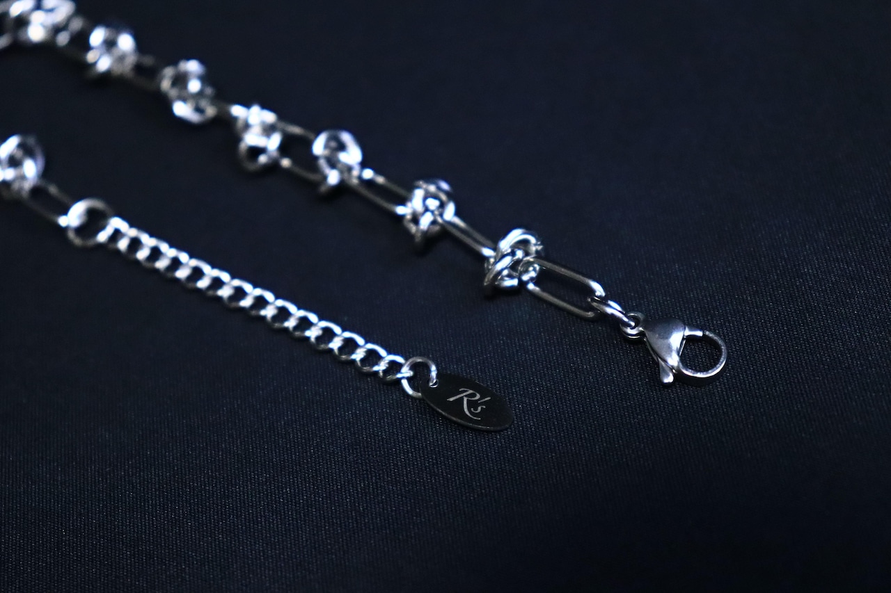 Thorn Knot Necklace