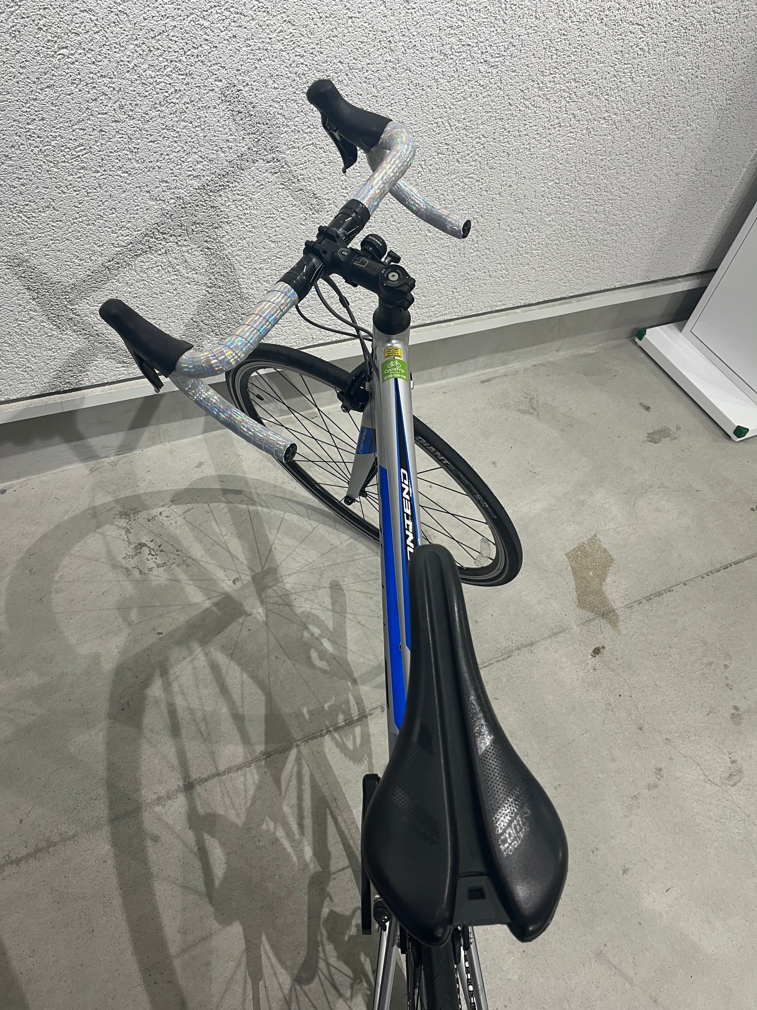 取引中 ロードバイク GIANT コンテンド2 Mサイズ 中古