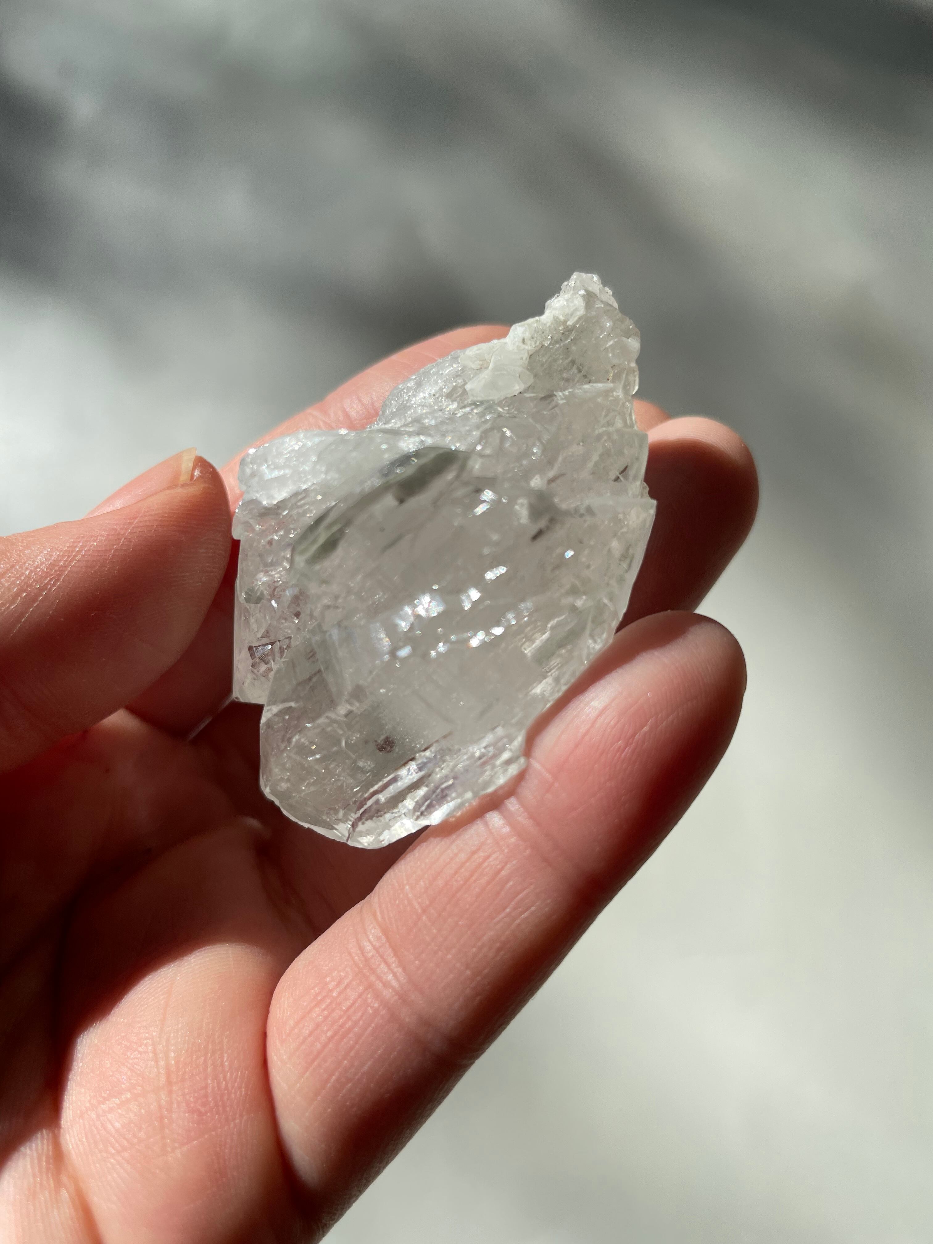 グウィンデル水晶(ねじれ水晶)　ヒマラヤ