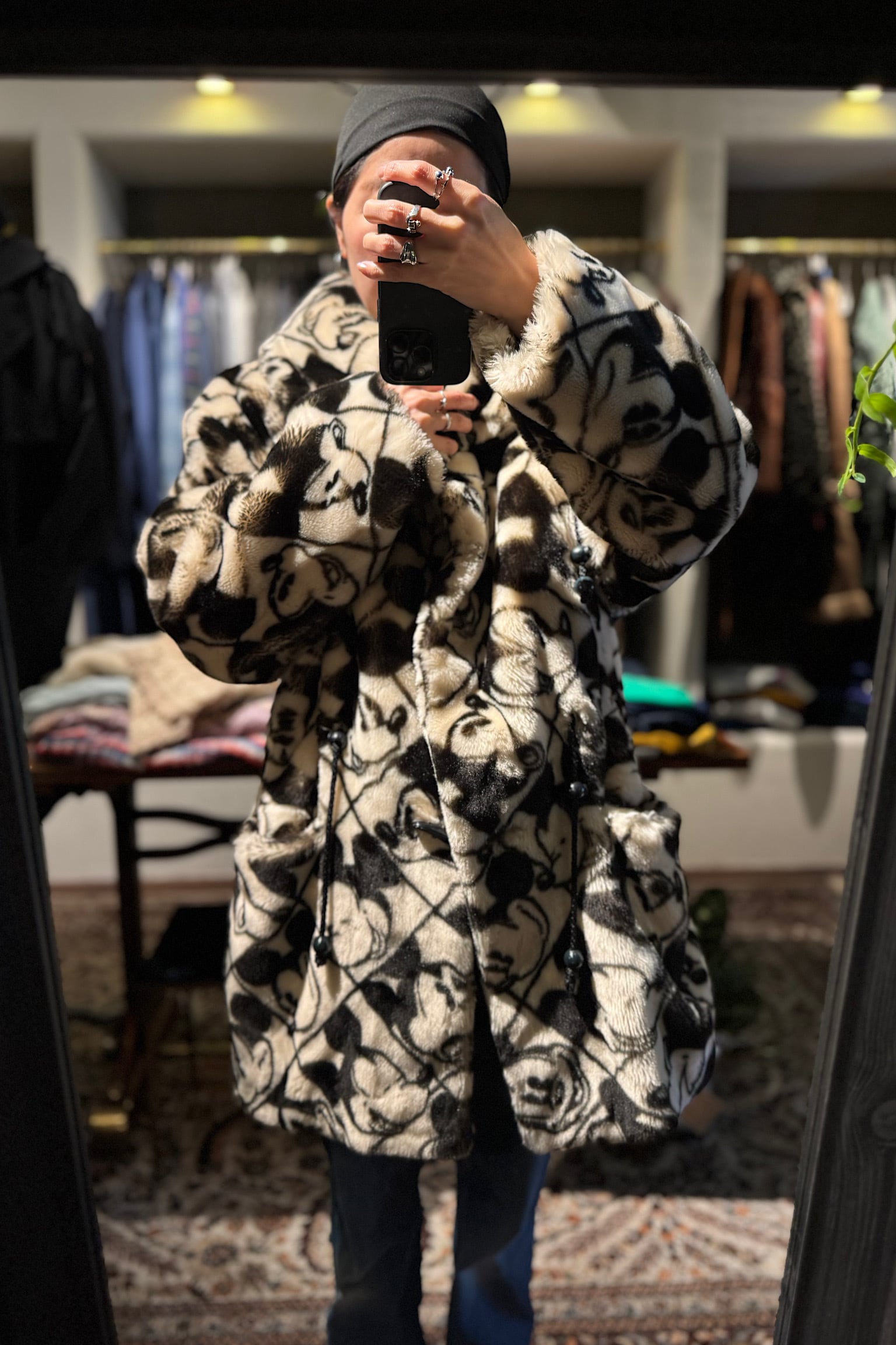 【送料無料】"Apparence paris"×”Disney”faux fur coat MADE IN FRANCE