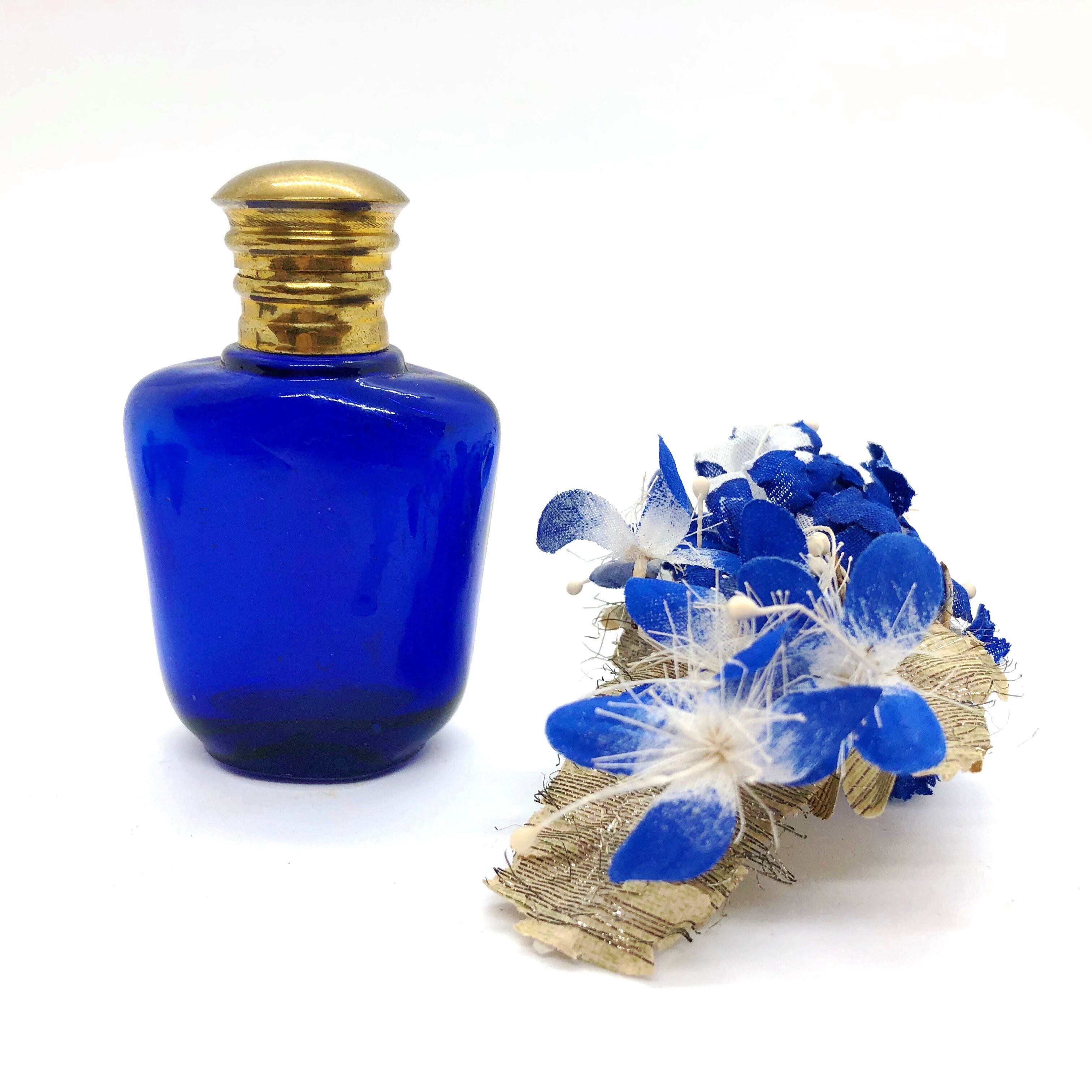 青い香水瓶 | メルキュール骨董店