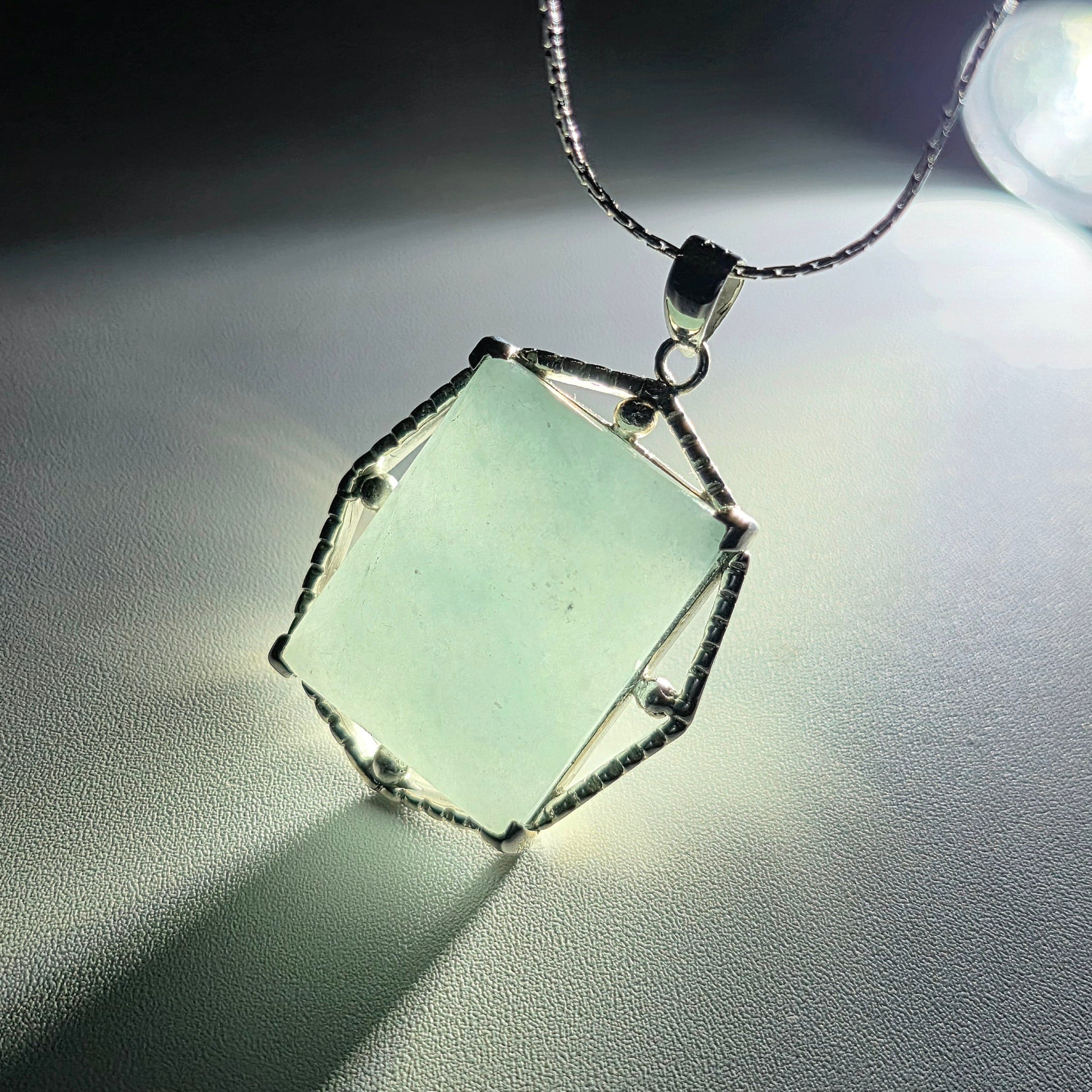 入コン沢ペンダントトップ:糸魚川翡翠:金具(SILVER:SV925)付き BPT0612