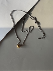 ワンポイントボールネックレス