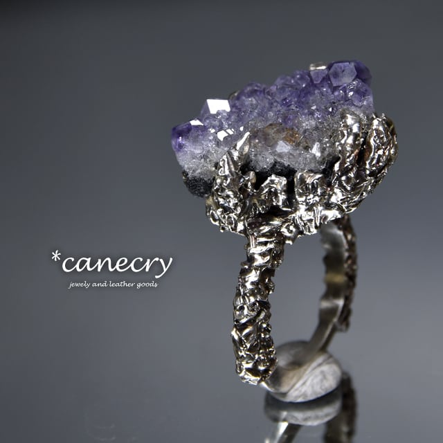 フローライトの原石リング | 天然石ジュエリーの Canecry