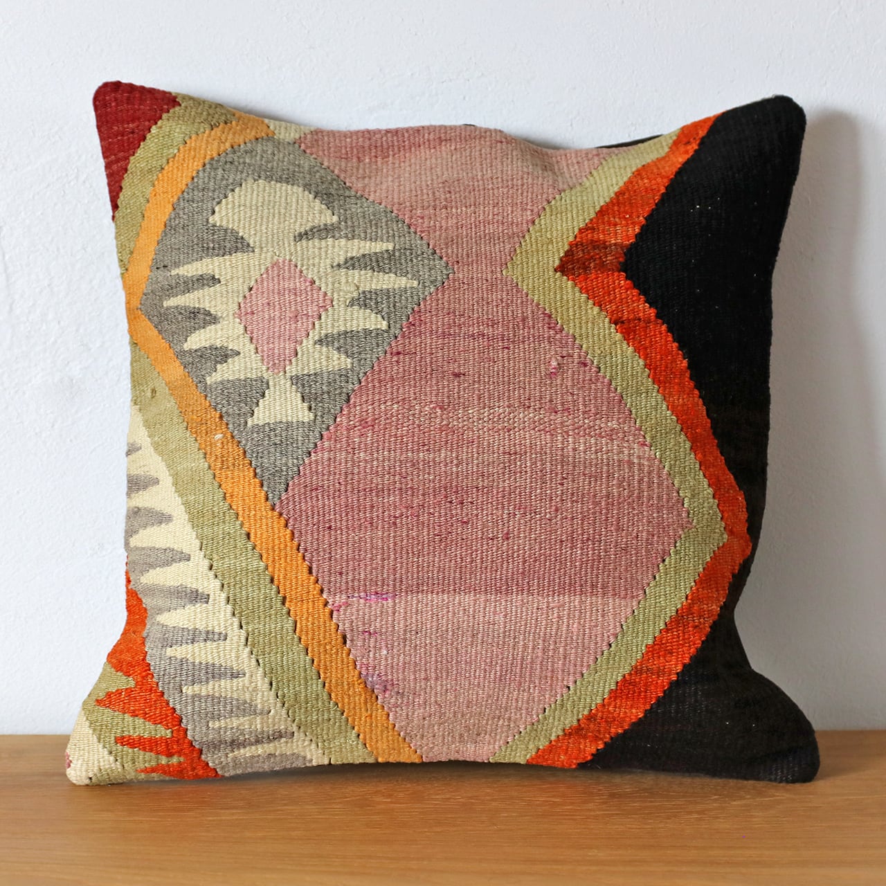 キリムクッション】オールドキリム／40cm×40cm／クッションカバー ／C