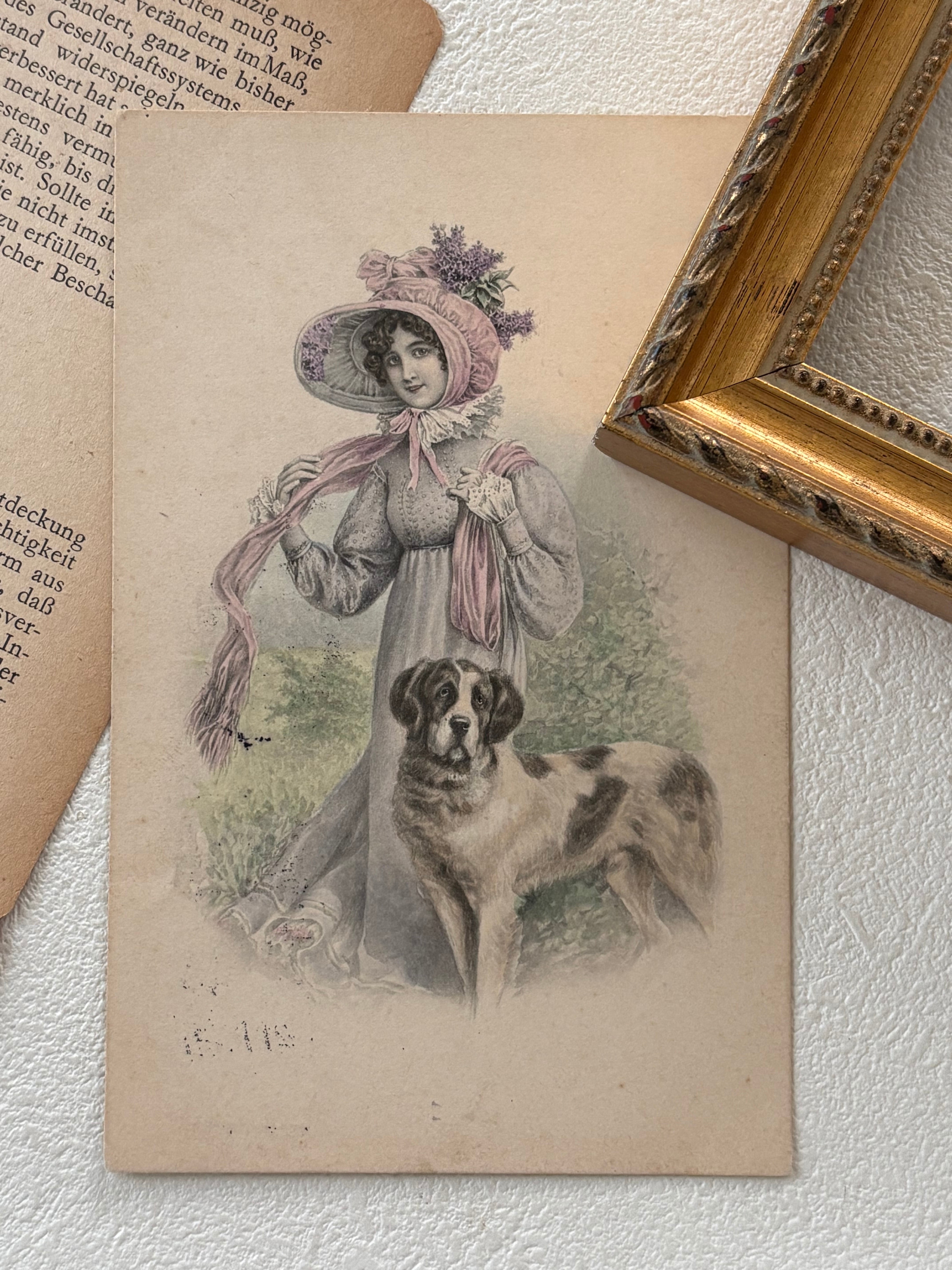 アンティークポストカード ハットの素敵なマダムと犬 フランス 1913年 額装 インテリア コレクション コラージュ