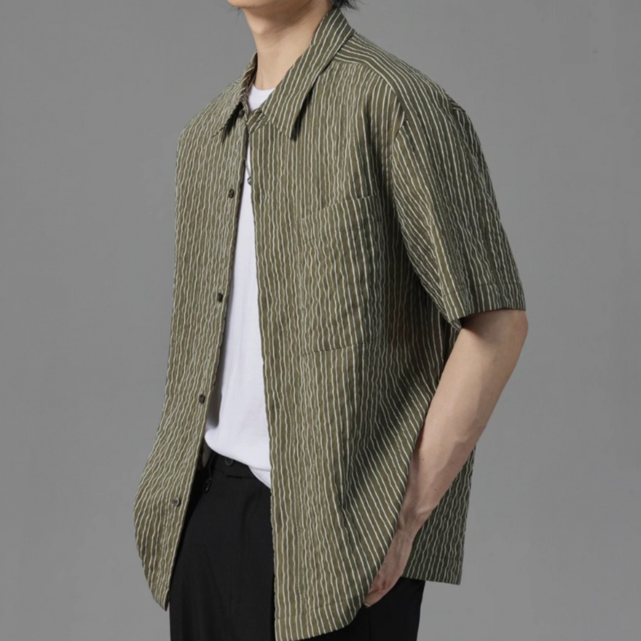 ピンストライプシワ加工半袖シャツ　0633