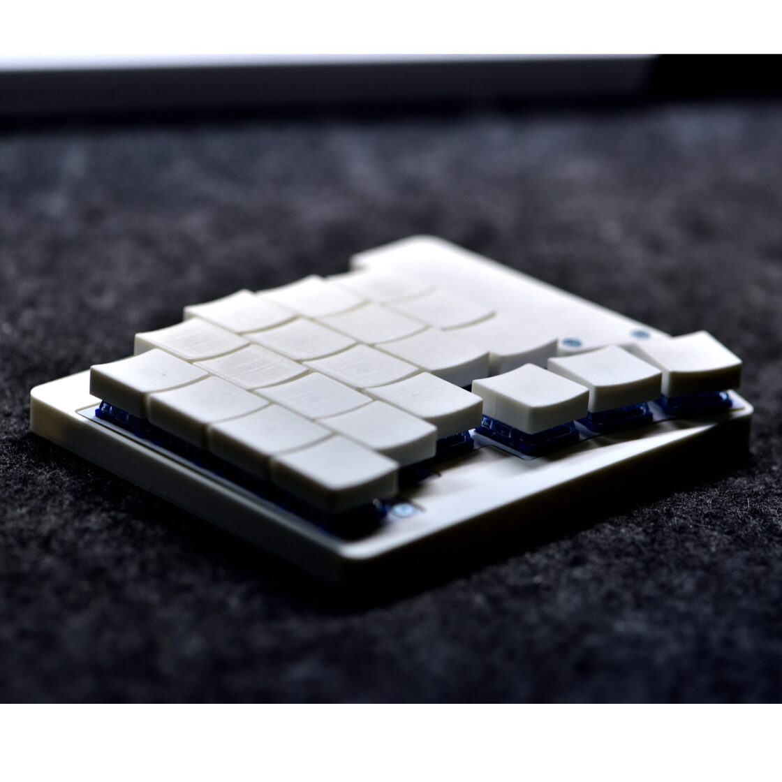 Keyball39ish mini ホワイト ケース付 Keyball39ish mini ホワイト ケース付