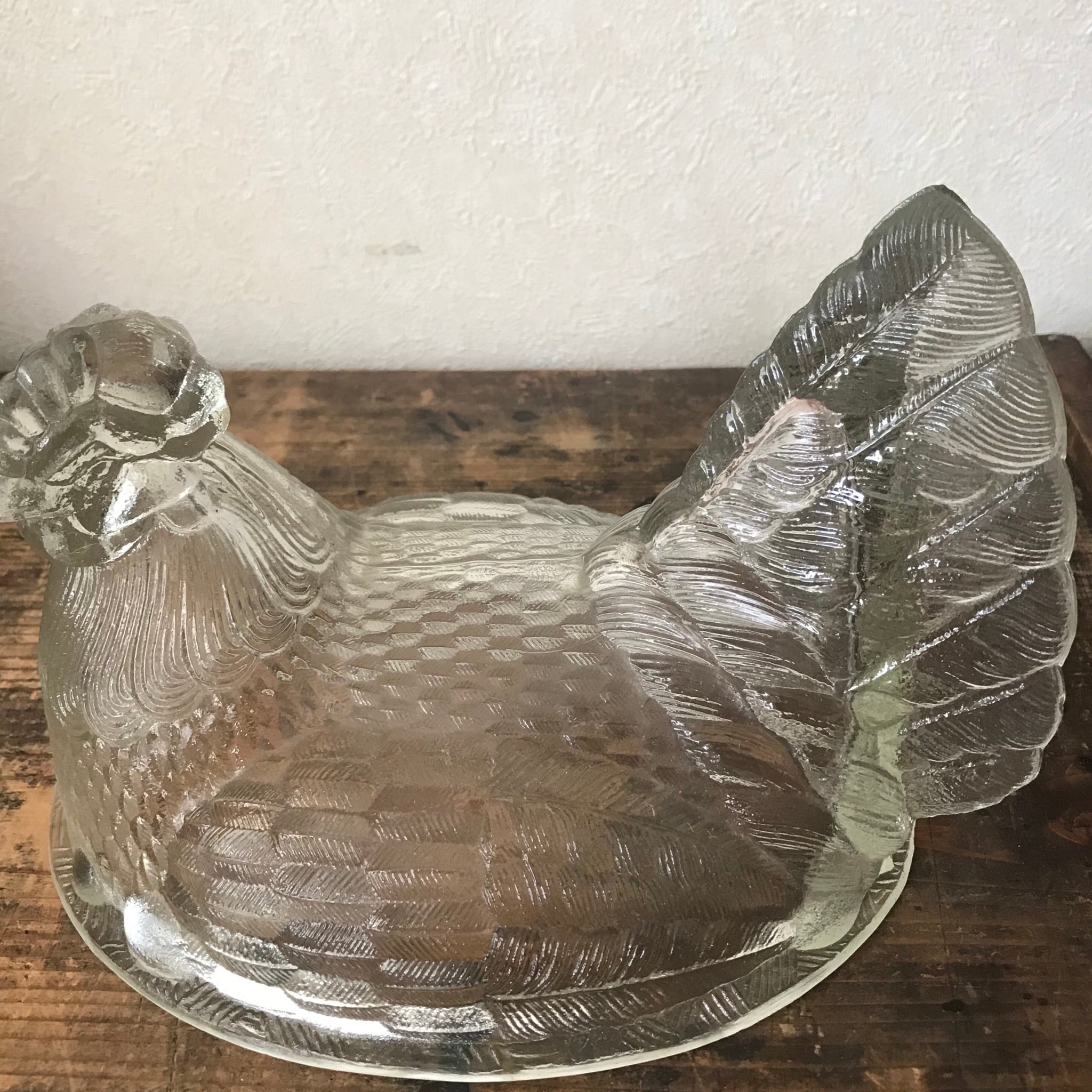 ガラスのニワトリのいれもの | tsuitachi craft&brocante