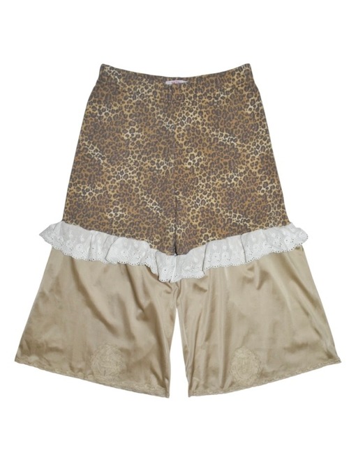 NETSU – Leopard Ruffle Lingerie Shorts