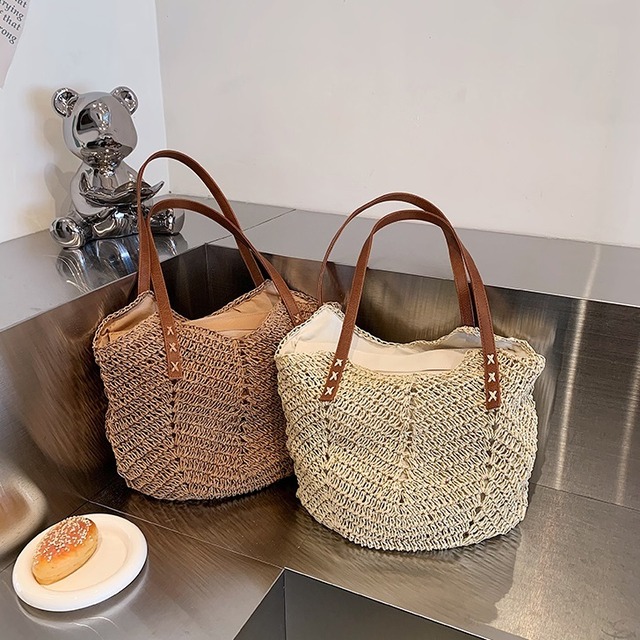 バッグ レディース ショルダー トート 肩がけ 手持ち ラウンド かわいい 大人可愛い きれいめ シンプル カジュアル お洒落 レトロ こなれ感 ラフ ラブリー キュート ガーリー 通学 デート お出かけ リゾート 旅行 海 プール お買い物 女子会 レジャー 韓国 コーデ スタイル モテ インスタ映え 夏 ベージュ カーキ ホワイト