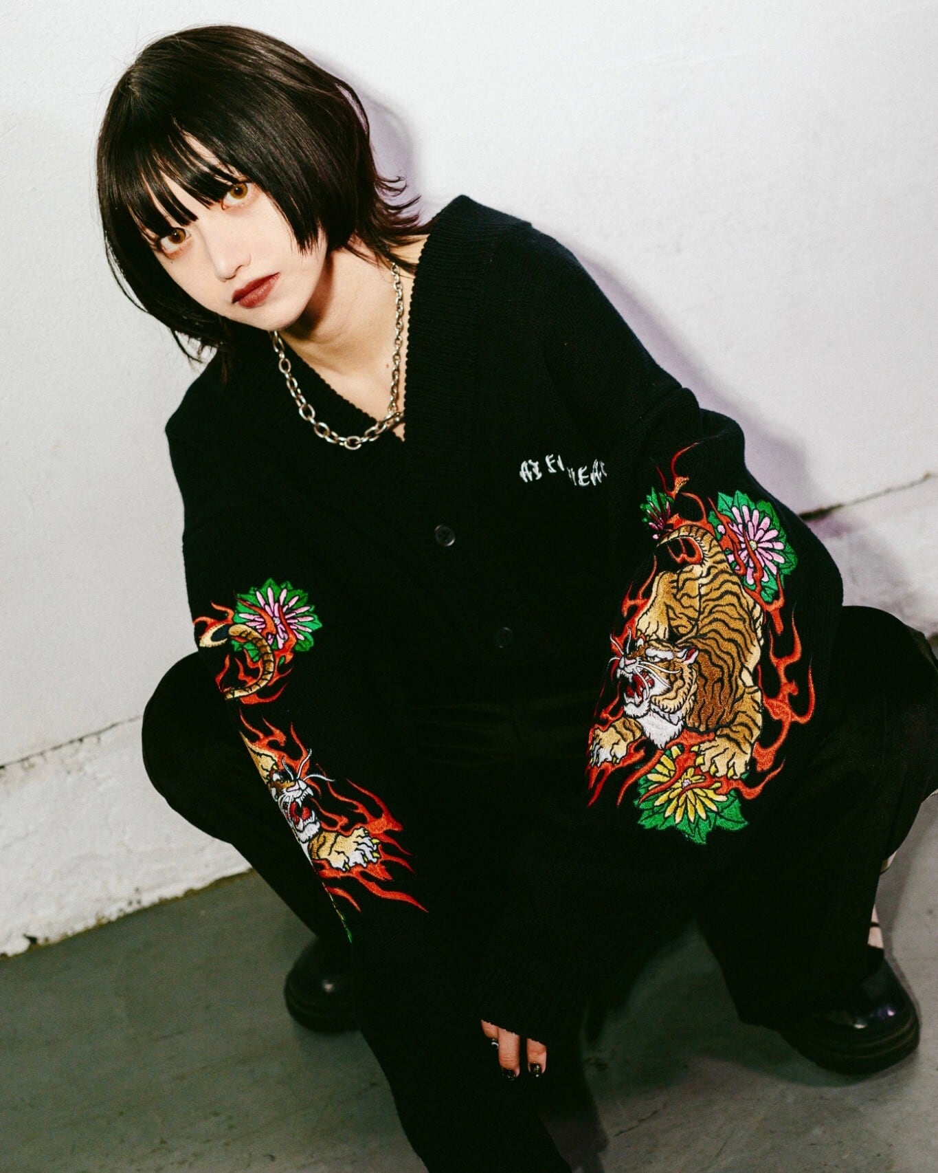 TIGER PATCH cardigan/BLACK | チュウカタベタイ