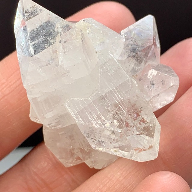 フローライトハリネズミの隠れ家・モロッコ産ジオード＆アポフィライト