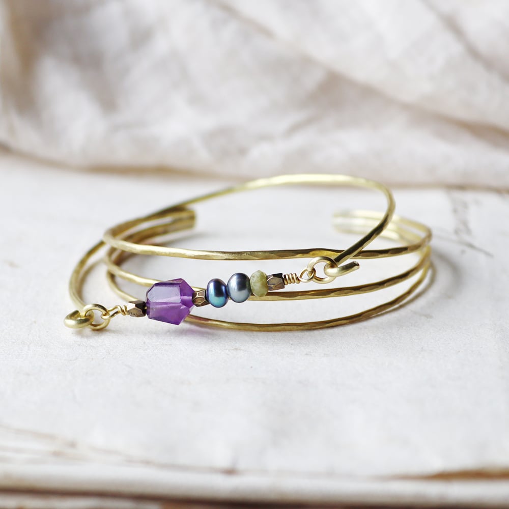 重ね着けバングル-アメジスト・3連 | witch/花石:鉱物植物アクセサリー