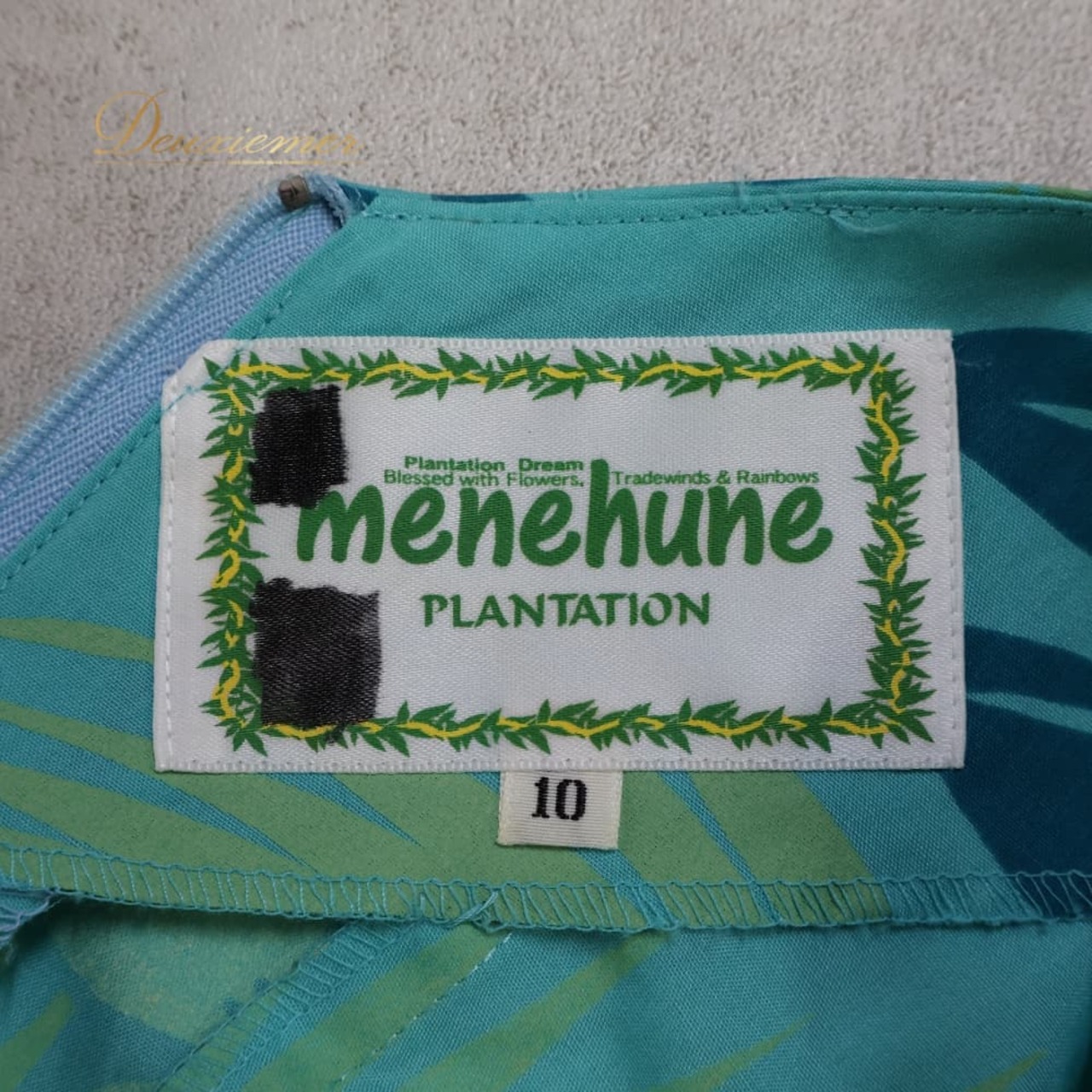 フラダンス 衣装 MENEHUNE PLANTETION メネフネプランテーション ワンピース ドレス ブルー系 ラウアエ柄 プルメリア柄 アシンメトリー パフスリーブ かわいい 華やか 鮮やか 明るい アロハ ハワイアンプリント フラ ダンス レッスン 練習