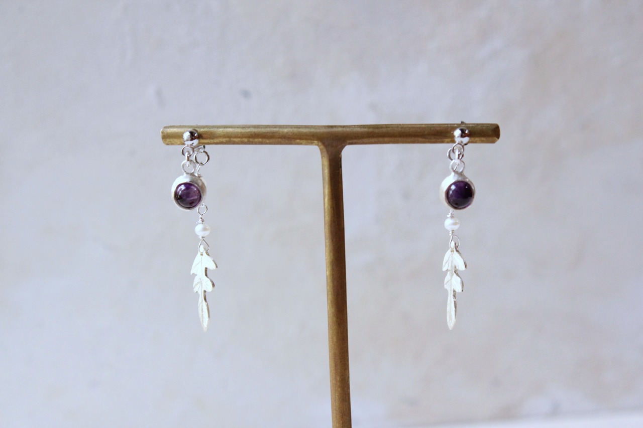 アメジストのリーフピアス　