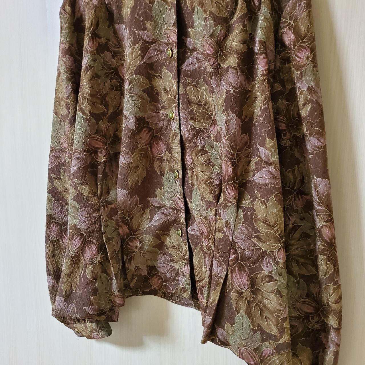 【USED】個性的　シャツ　花柄