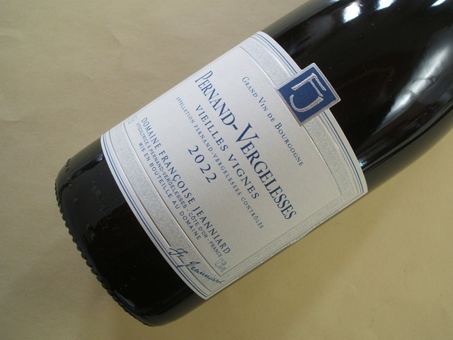 ペルナン・ヴェルジュレス　ヴィエーユ・ヴィーニュ　赤　2022年　フランソワーズ・ジャニアール