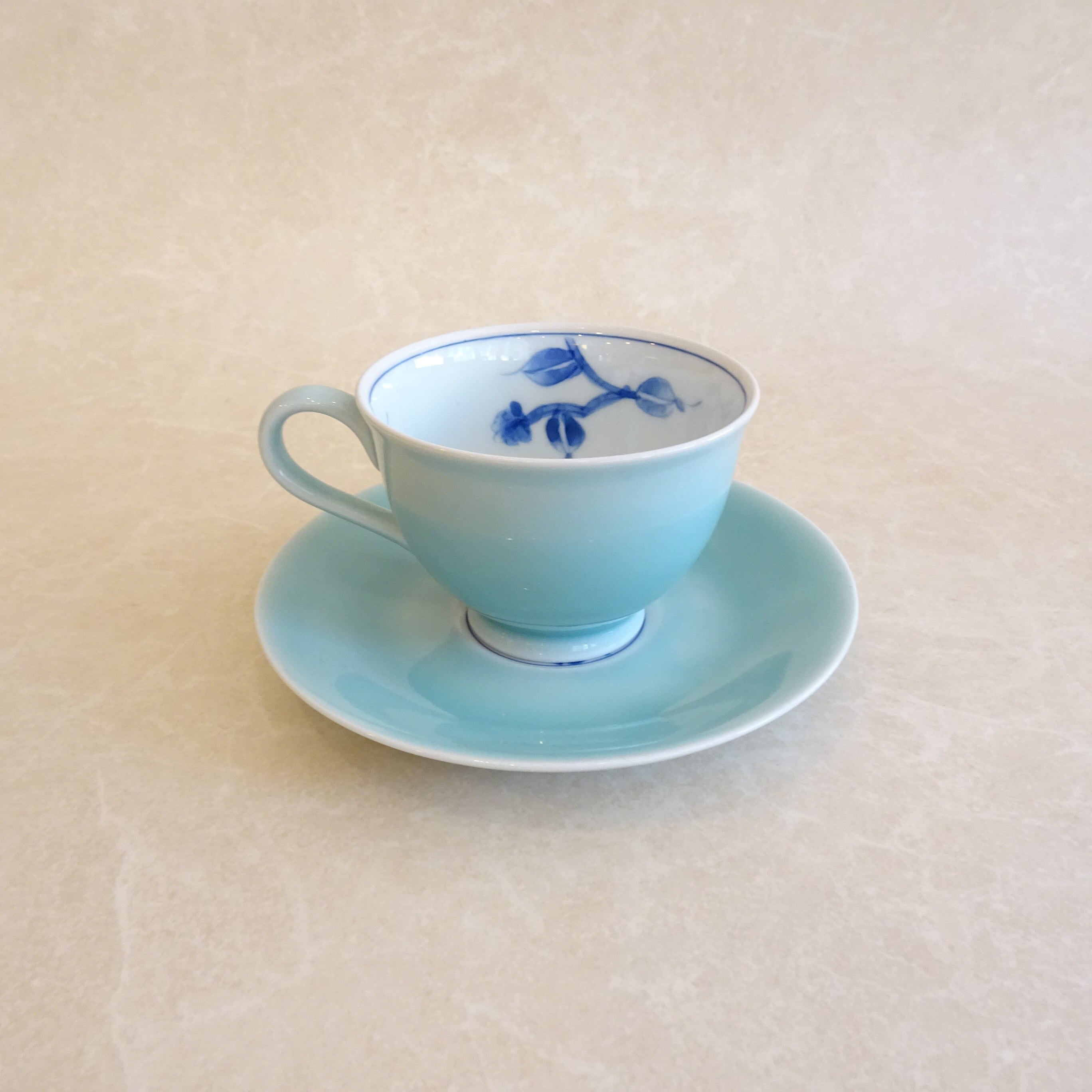 伊万里焼 青磁カメリアのカップ＆ソーサー | 純喫茶家具の村田商會