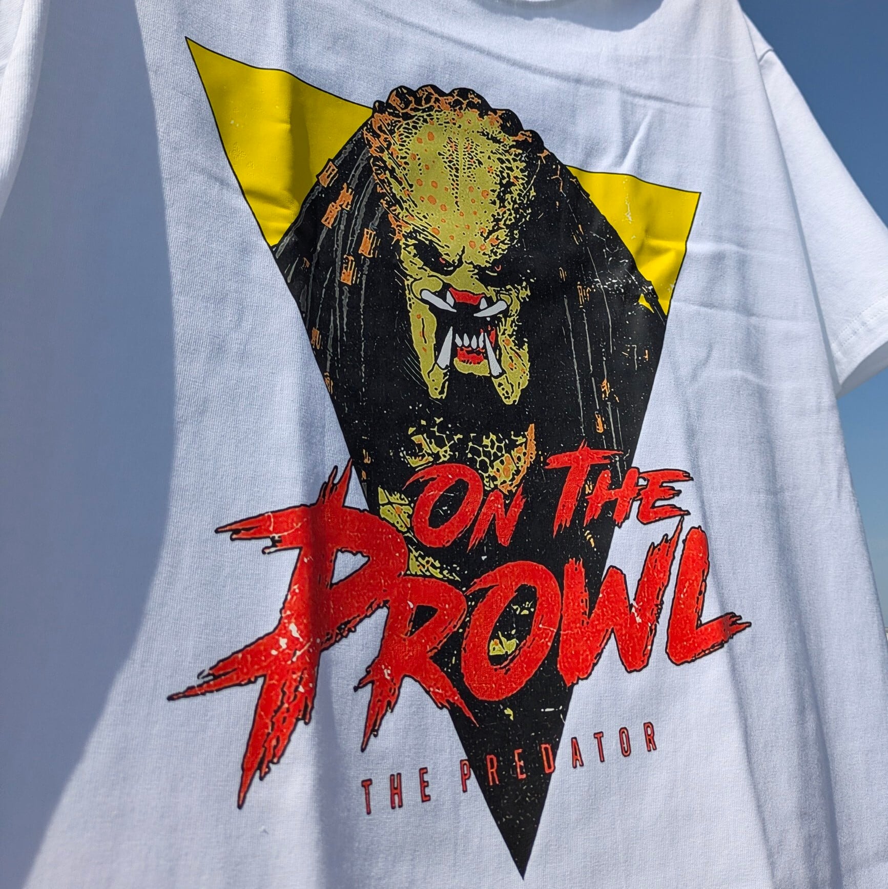 【 The Predator ( プレデター ) 】『 ON THE PROWL 』Tシャツ / 映画Tシャツ / 80'90' MOVIE / Tシャツ〚アメリカン雑貨 アメトイ〛