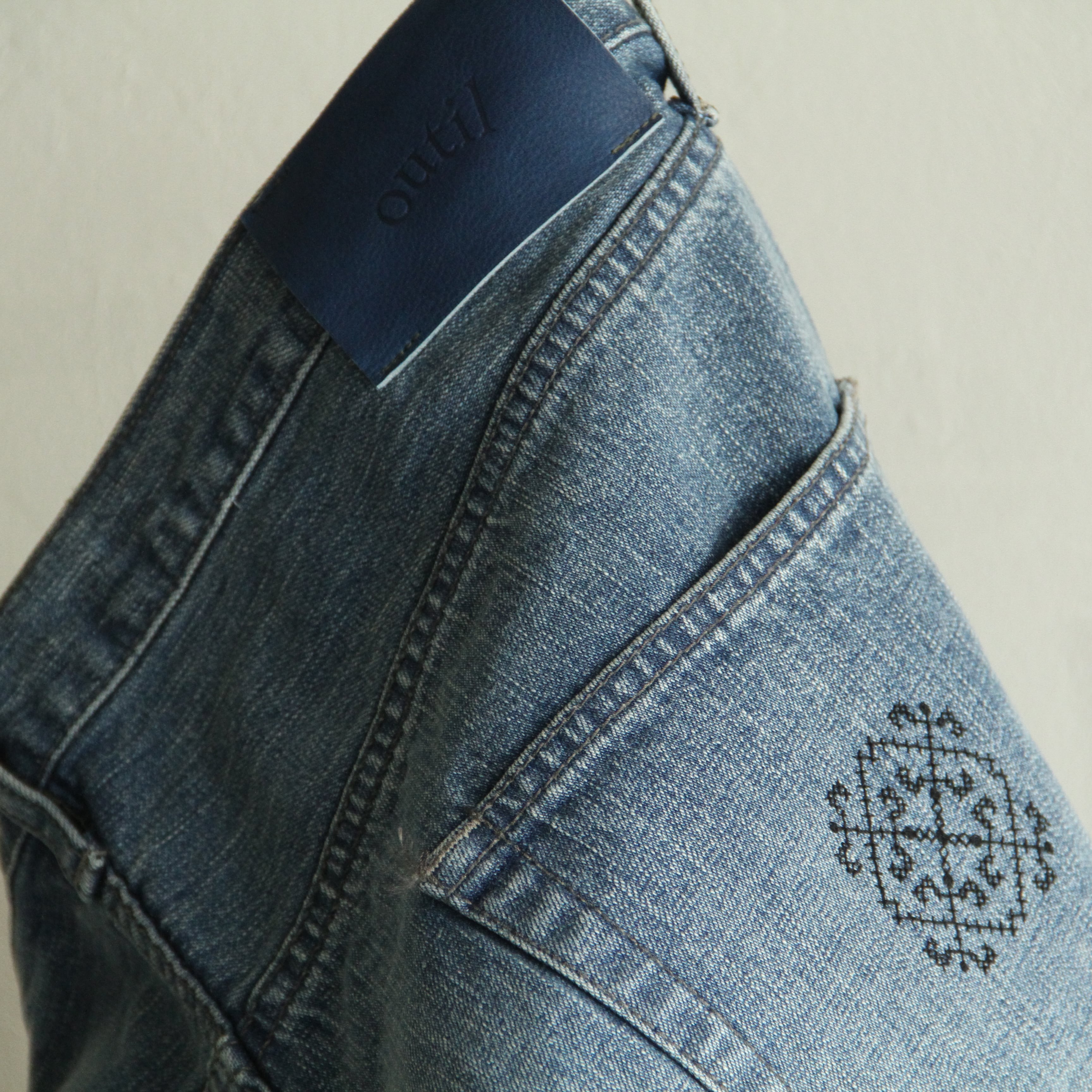 OUTIL Pantalon boudes