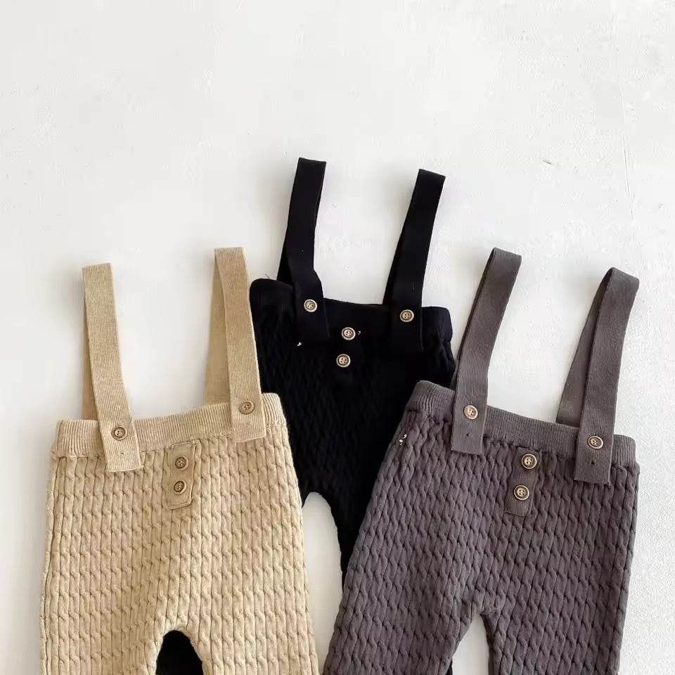 ボーダーニット×サロペットセットアップ