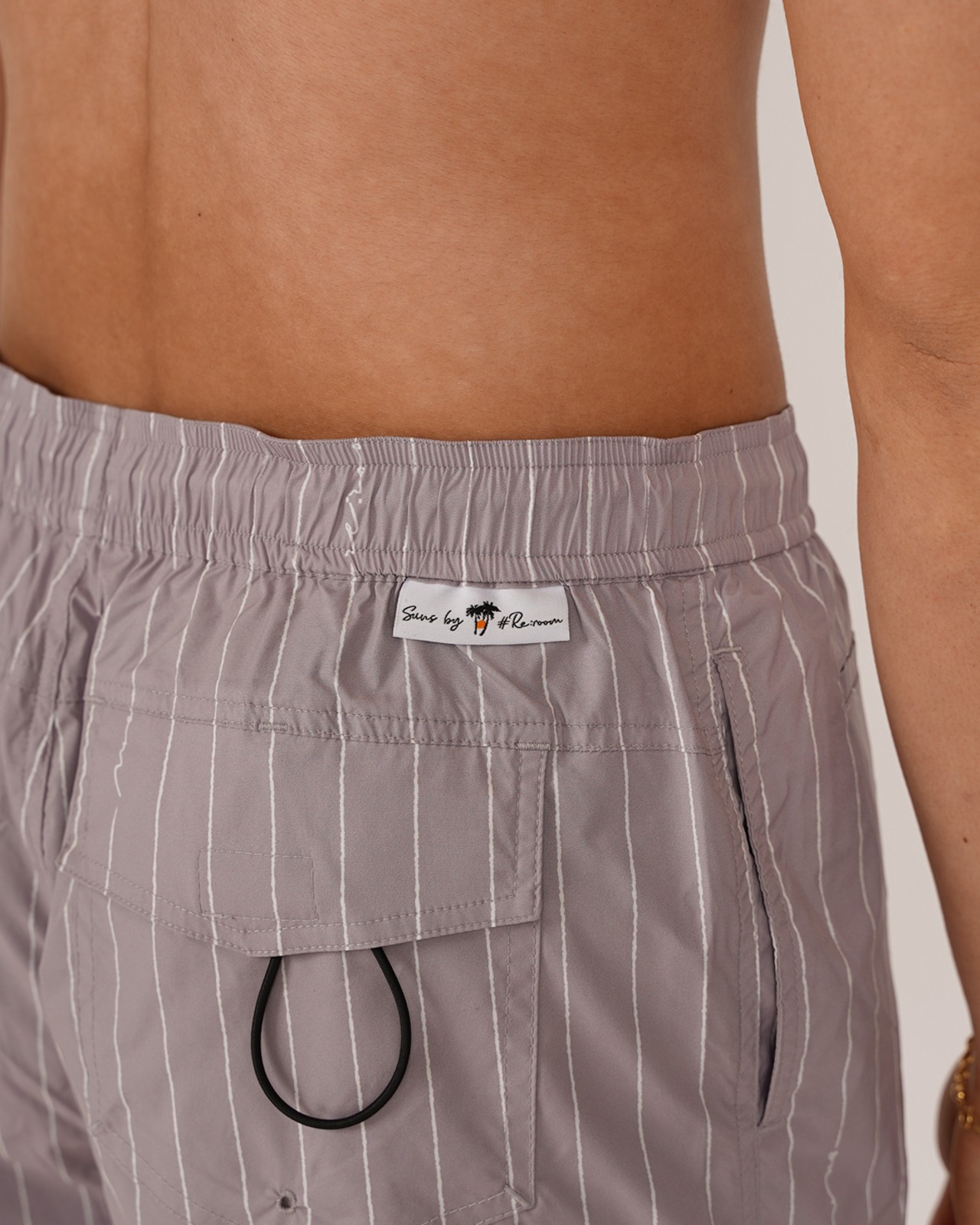 【SUNS】PIN STRIPE LOGO BOARD SHORTS［RSW104］